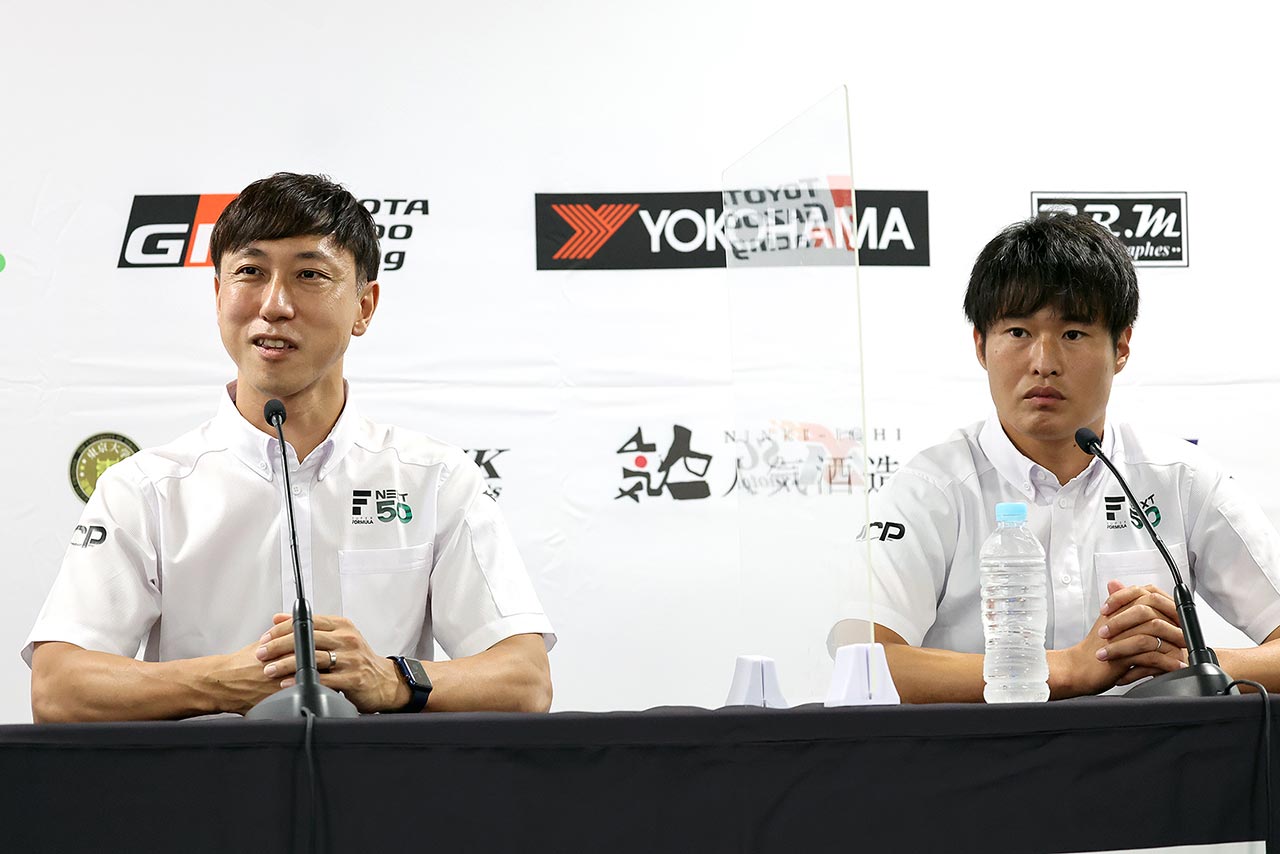 次世代車両開発テストのドライバーを務める石浦宏明と塚越広大