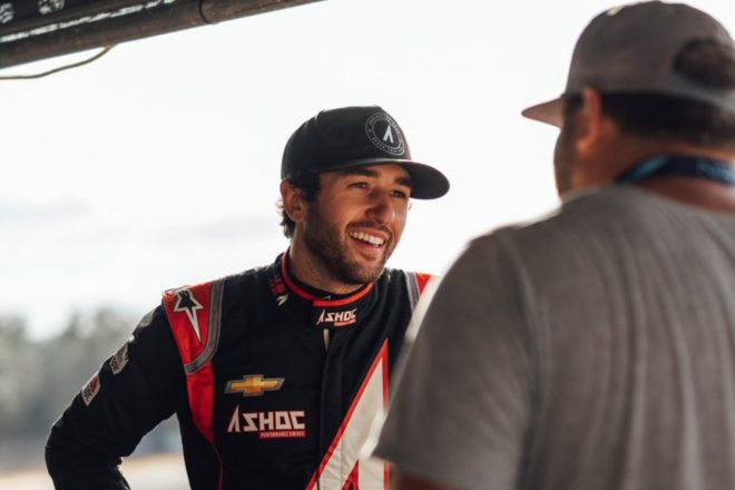 「ドライブは最高にクールだったし、コースは本当に"非現実的"だった」と、デビュー戦を振り返ったエリオット