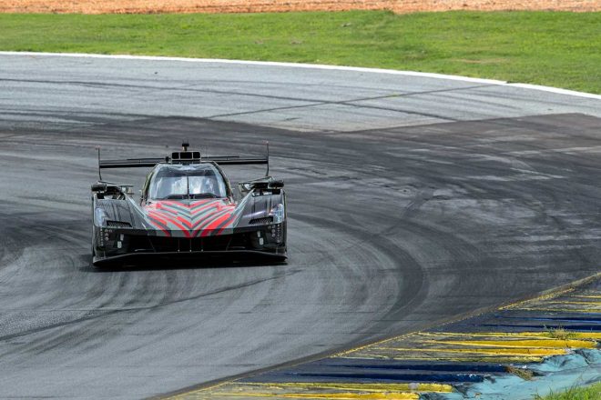 プチ・ル・マンの舞台でもあるロード・アトランタで開発テストを行うキャデラックの新型LMDh車両