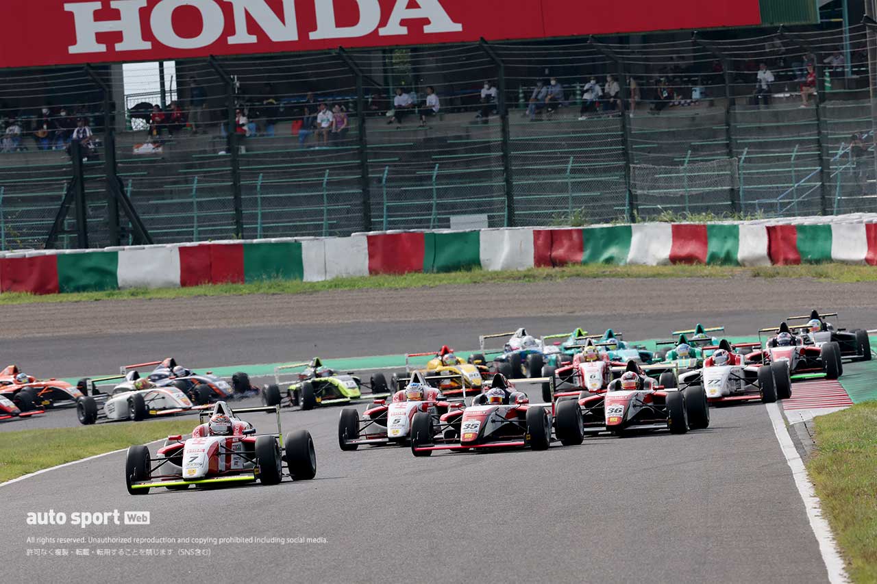 2022FIA-F4選手権第8戦鈴鹿　決勝レーススタート