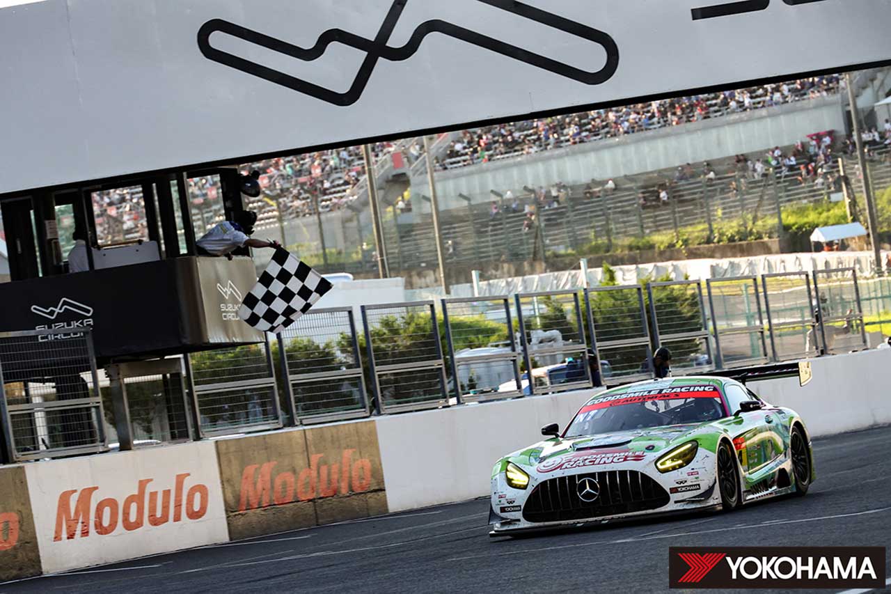 2022スーパーGT第5戦鈴鹿　グッドスマイル 初音ミク AMG（谷口信輝／片岡龍也）