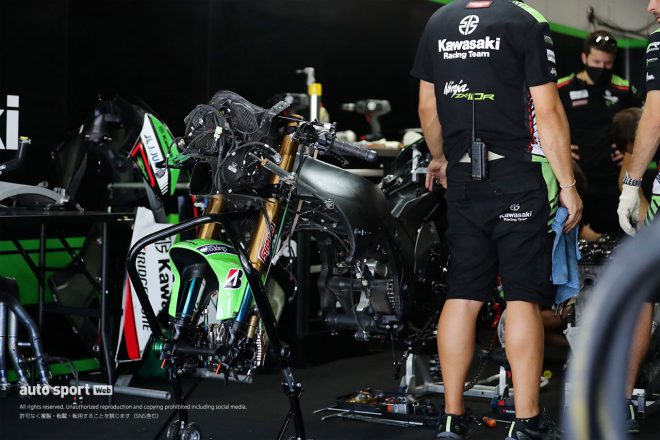 2022鈴鹿8耐：Kawasaki Racing Team Suzuka 8HのカワサキZX-10RR