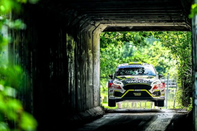 トップ10で唯一のフィエスタとなったエリック・カイス（フォード・フィエスタRally2）は4位