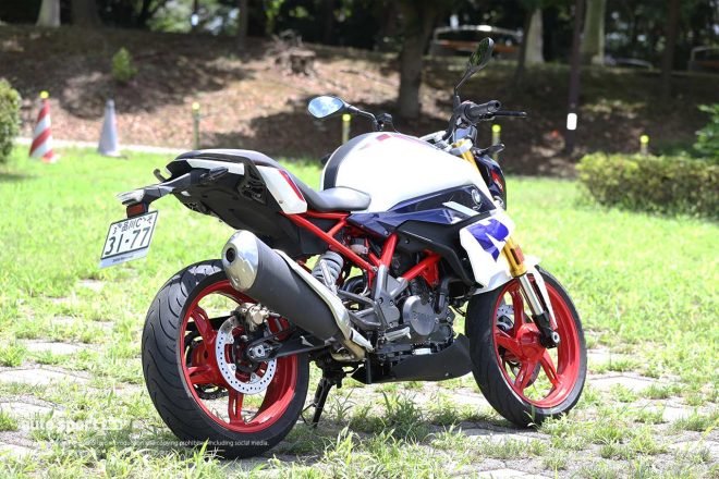 BMW G310R