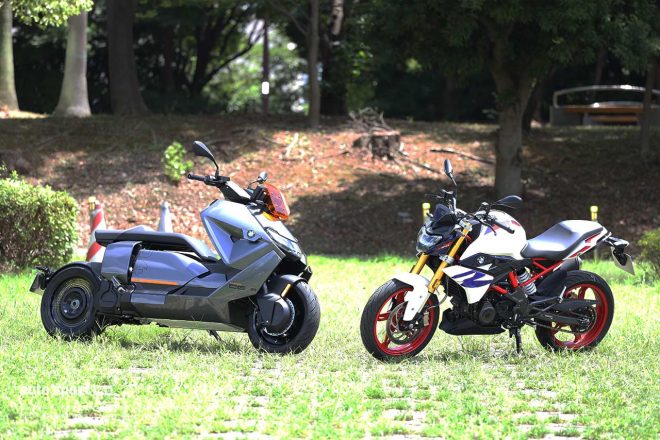 BMW CE04（左）とG310R