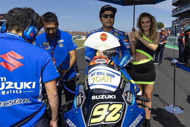 ジョアン・ミルの復帰を願いグリッドにつく渡辺一樹（チーム・スズキ・エクスター）／2022MotoGP第14戦サンマリノGP 決勝