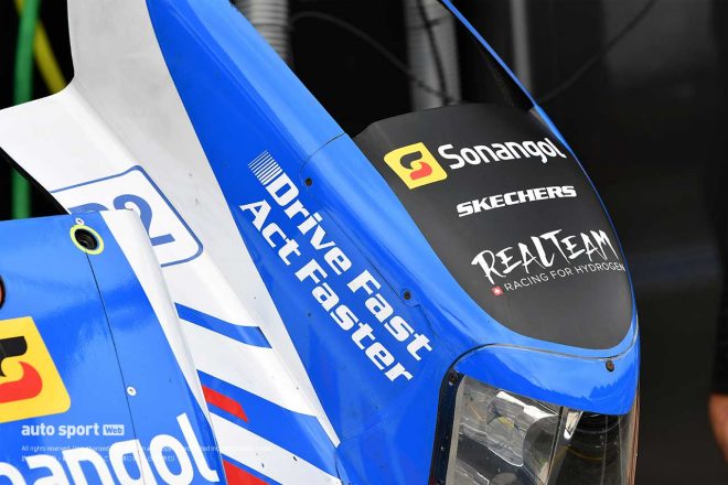 リアルチーム・バイ・WRTのオレカ07・ギブソン