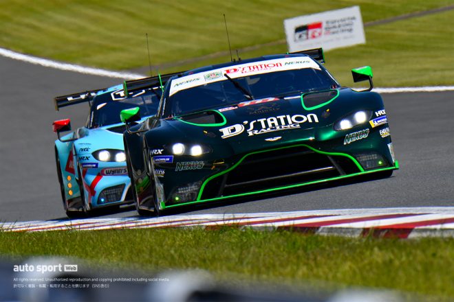 2022 WEC第5戦富士　3位表彰台を獲得したDステーション・レーシングのアストンマーティン