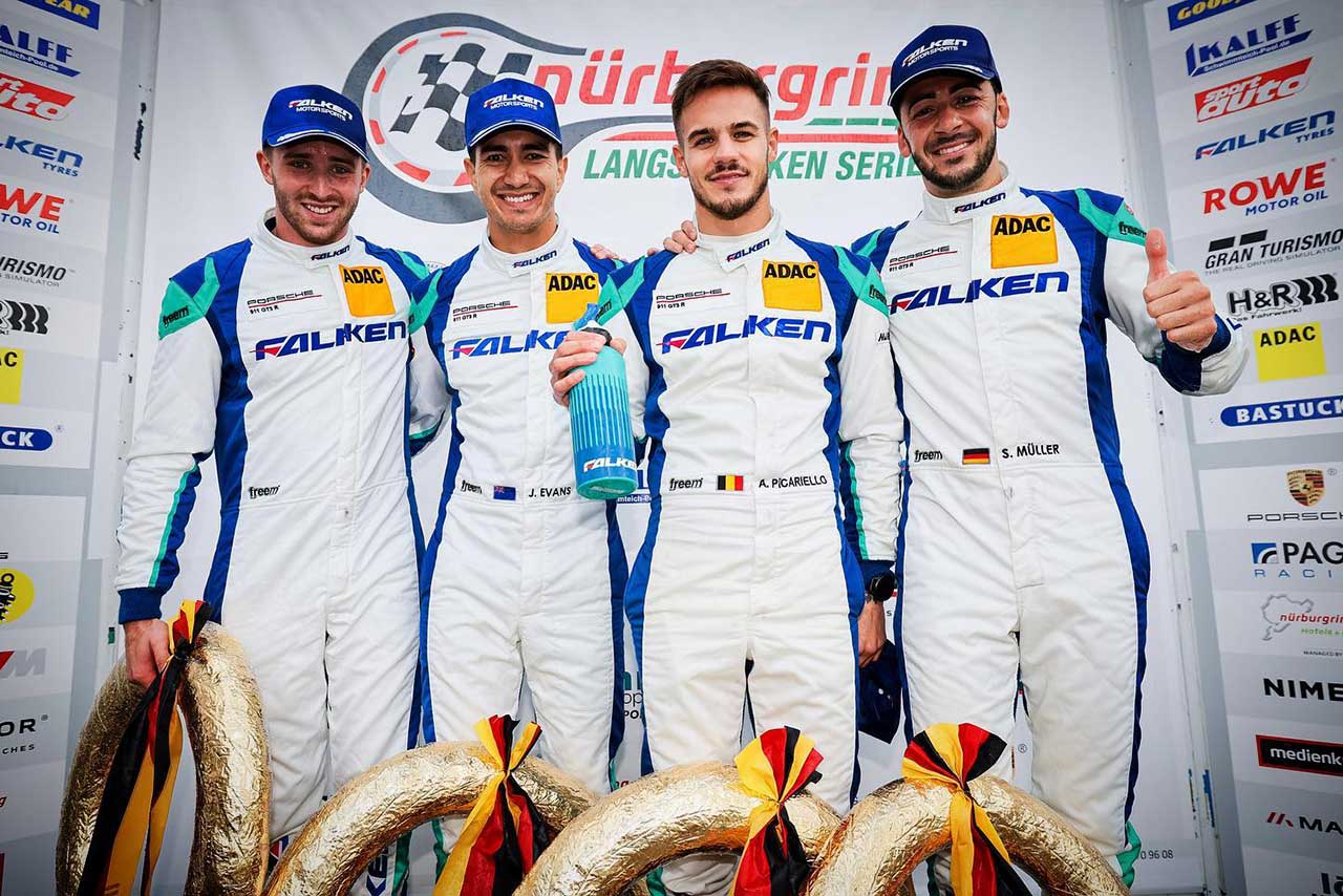 NLS第5戦を制したファルケン・モータースポーツの3号車ポルシェ911 GT3 R（ジョエル・エリクソン／スヴェン・ミュラー／ジャクソン・エヴァンス／アレッシオ・ピカリエッロ）