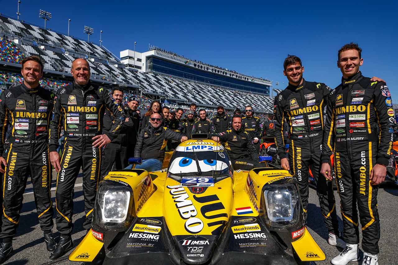 2022年IMSA開幕戦デイトナ24時間レースでのレーシングチーム・ネーデルランド。左からふたり目がフリッツ・バン・イアード
