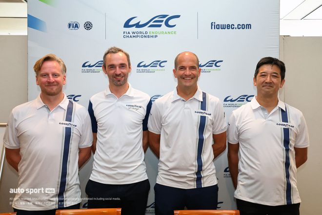 WEC富士戦で取材に応じていただいた、（左から）マイク・マクレガー氏、トニー・ウォード氏、マティアス・キップ氏と、日本グッドイヤーの高木祐一郎マーケティング部長