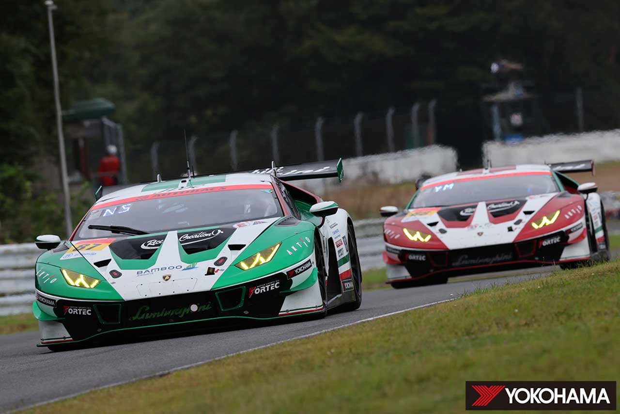 2022スーパーGT第6戦SUGO　Bamboo Airways ランボルギーニ GT3とweibo Primez ランボルギーニ GT3