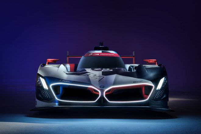 2022年9月22日、BMWが発表した2023年IMSAに参戦するBMW MハイブリッドV8のカラーリング