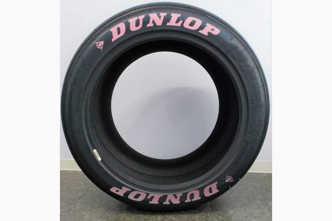 スーパーGT第7戦で使用されるピンクロゴを纏ったダンロップのタイヤ（イメージ画像）