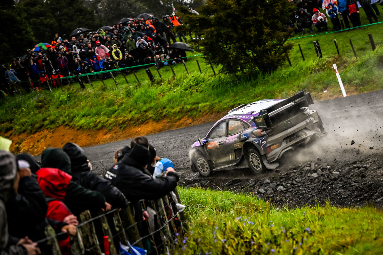 SS10で大クラッシュを喫したガス・グリーンスミス（フォード・プーマ・ラリー1）　2022年WRC第11戦ラリー・ニュージーランド