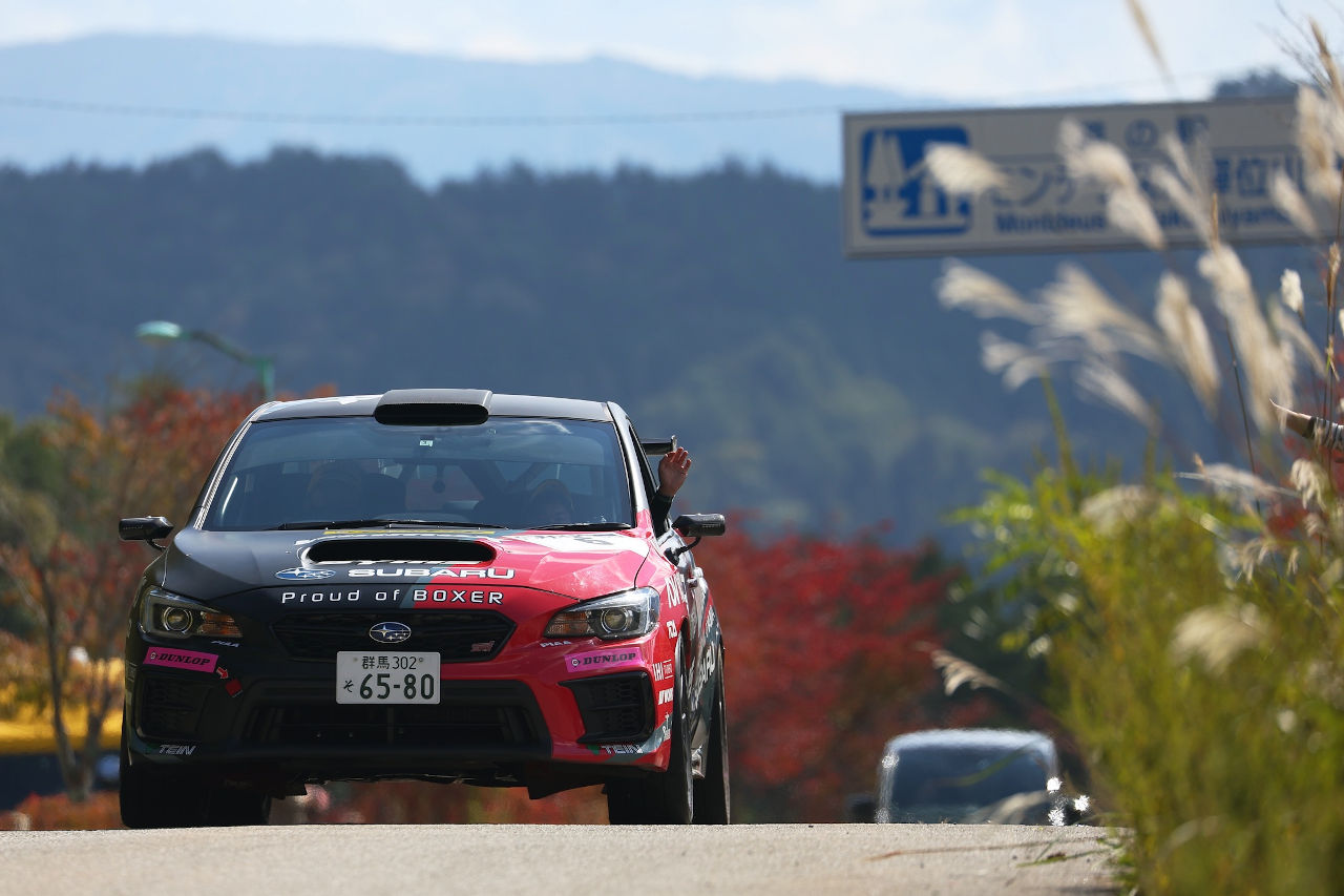 鎌田卓麻／松本優一組（WinmaX DLシムス WRX STI）