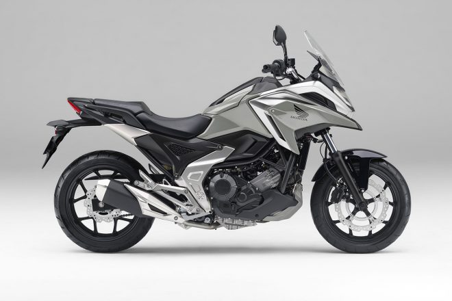 『ホンダNC750X』（パールディープマッドグレー）