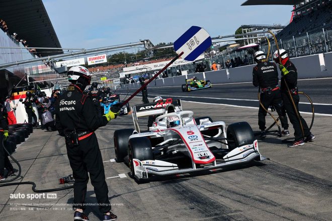 2022スーパーフォーミュラ第10戦鈴鹿公式予選　牧野任祐（DOCOMO TEAM DANDELION RACING）