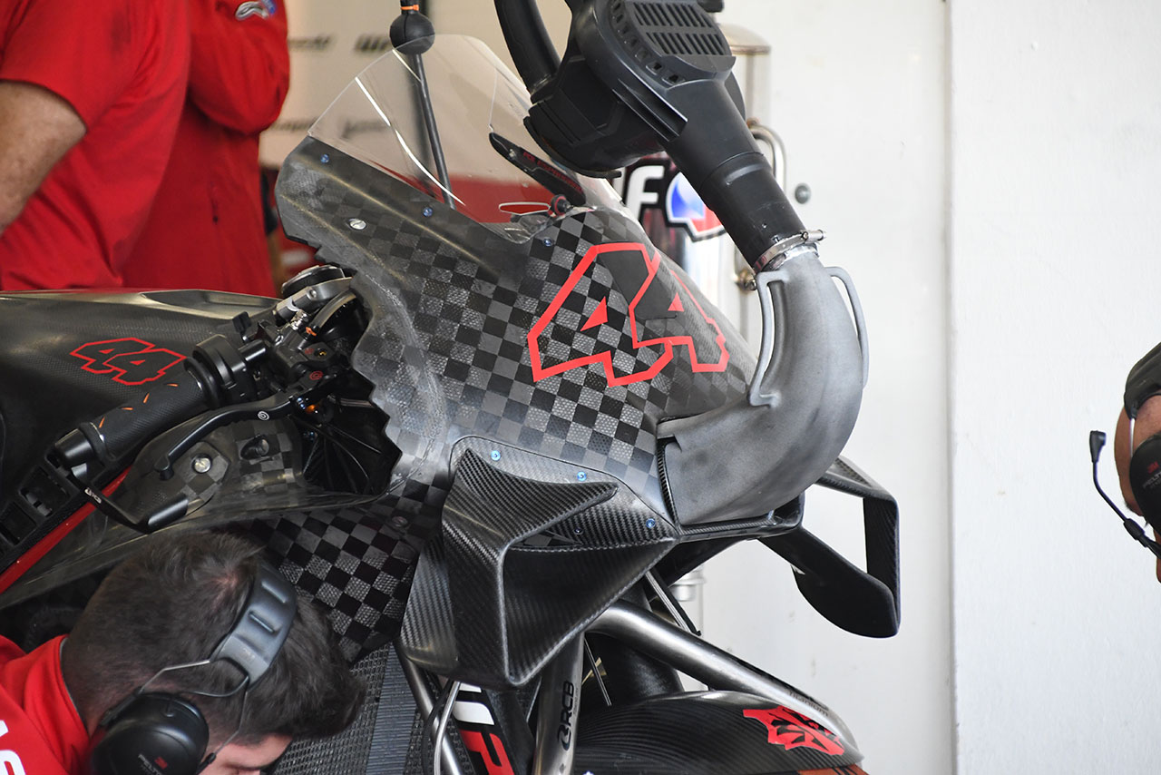 こちらはポル・エスパルガロのマシン