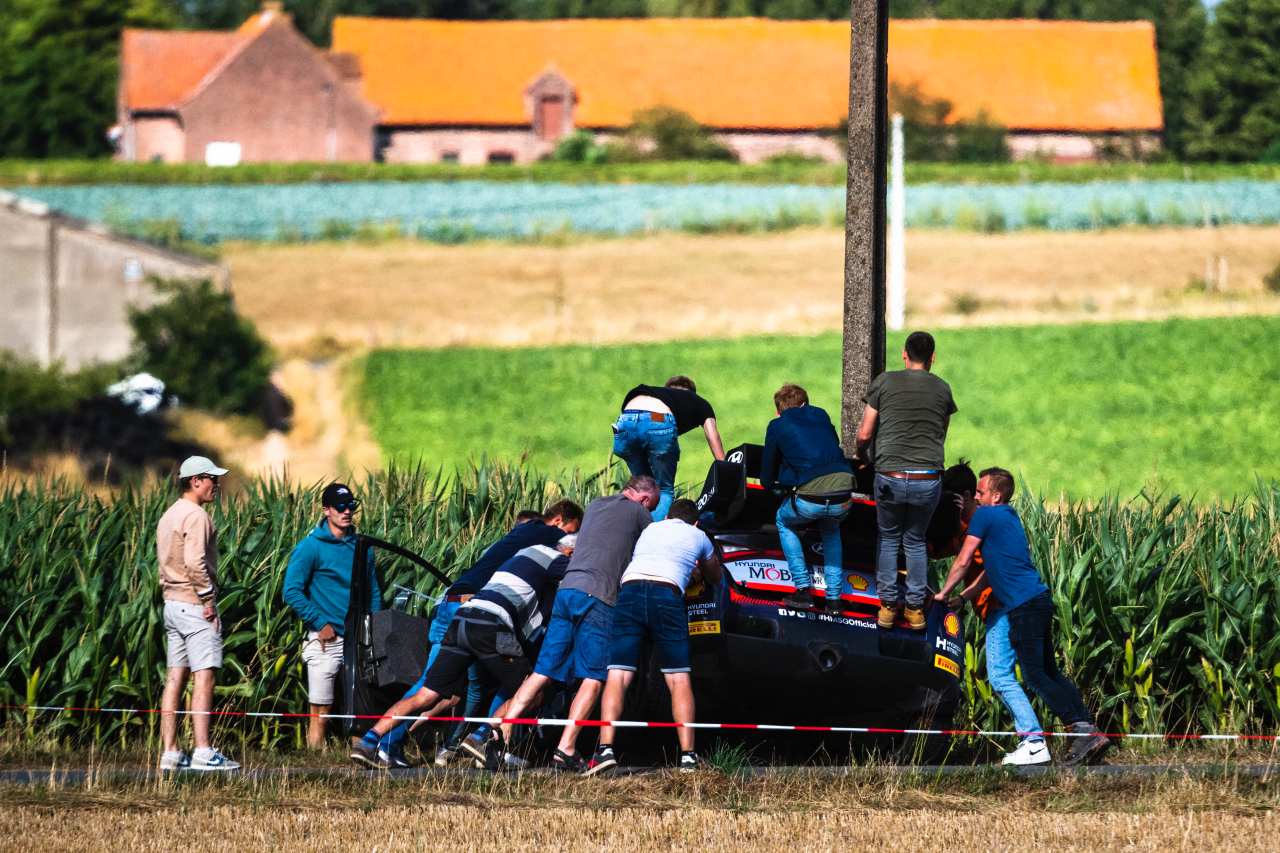 フロントの限界点をなぞるドライビングは、速度管理がシビアに。重要なイベントでミスを犯すこともしばしば