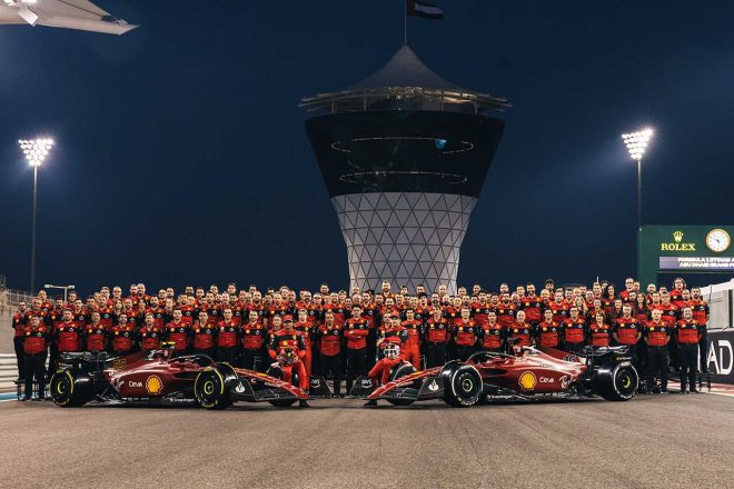 2022年F1第22戦アブダビGP　フェラーリの記念撮影