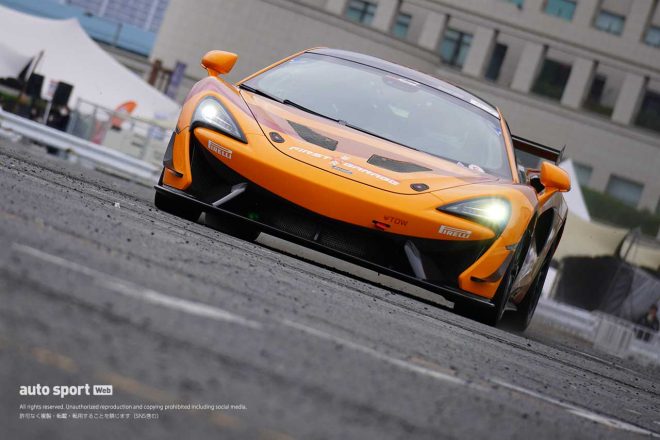 ファーストガレージのマクラーレン570S GT4