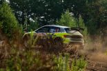 ERCヨーロッパ・ラリー選手権元王者であり、2021年にはWRC世界ラリー選手権のセカンドクラス、WRC2でもチャンピオンに輝いているアンドレアス・ミケルセンが実戦デビューを担当した