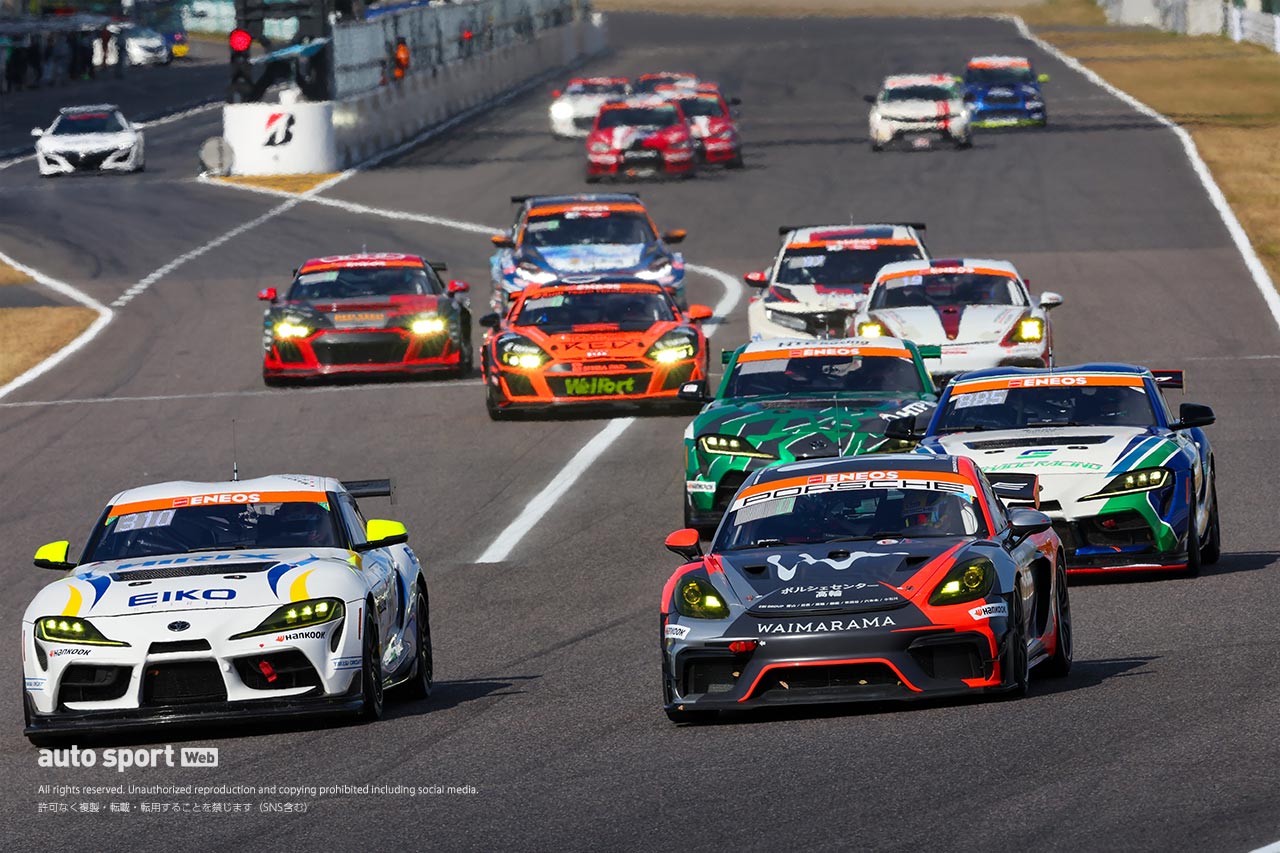 2022スーパー耐久第7戦鈴鹿　Porsche EBI WAIMARAMA Cayman GT4 RS