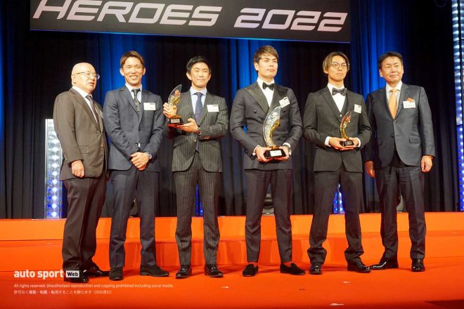 2022年SUPER GT HEROES　GT300クラスの表彰式
