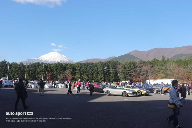 グランドスタンド裏のイベント広場に集結した歴代フェアレディZ