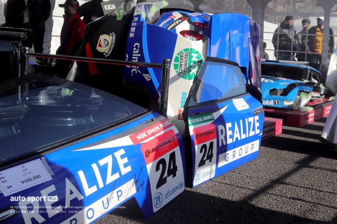 リアライズコーポレーション ADVAN GT-Rの左右ドア