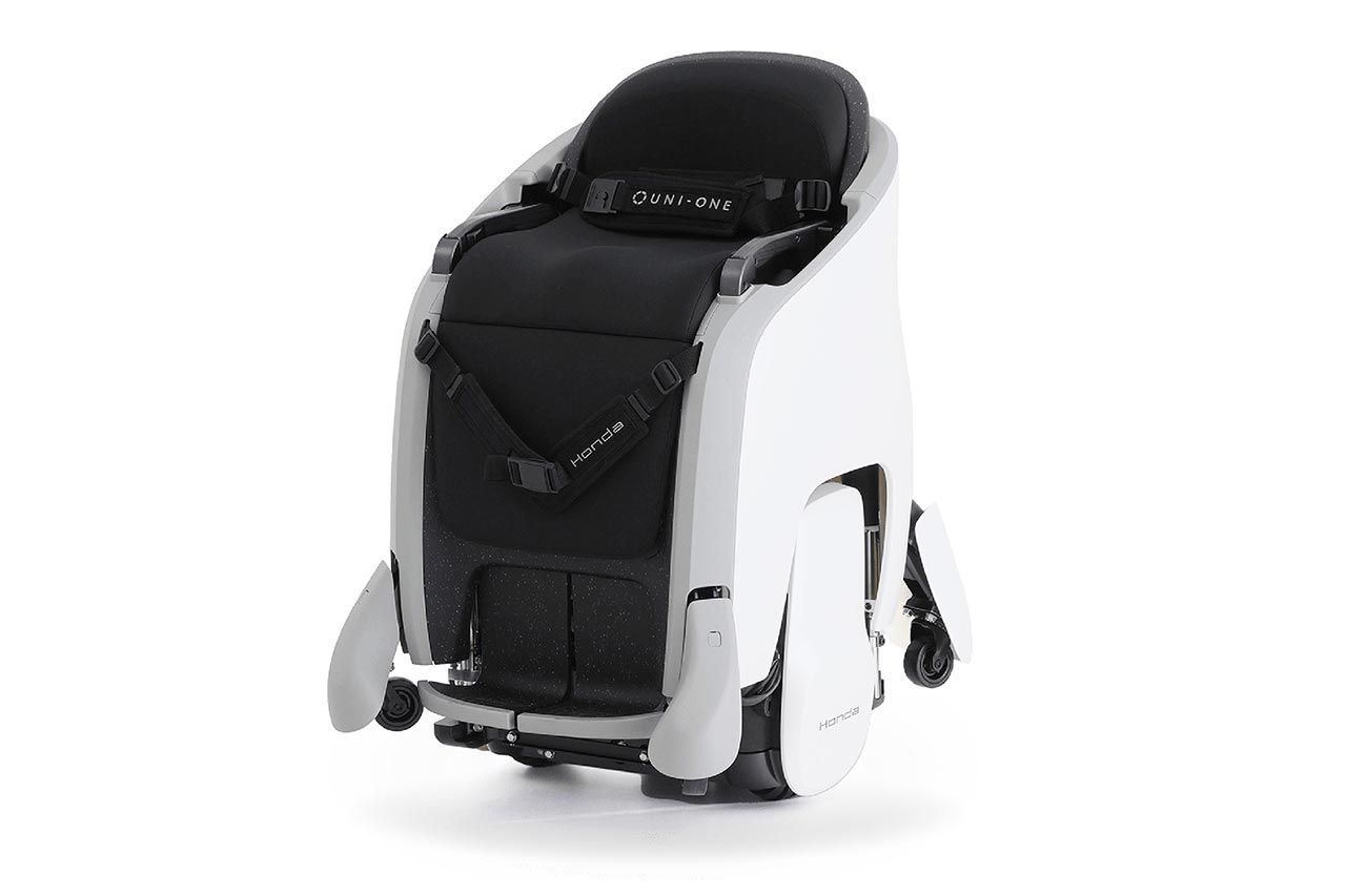 ホンダのハンズフリーパーソナルモビリティ『UNI-ONE』