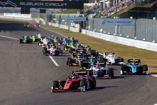 2022スーパーフォーミュラ第9戦鈴鹿の決勝スタート