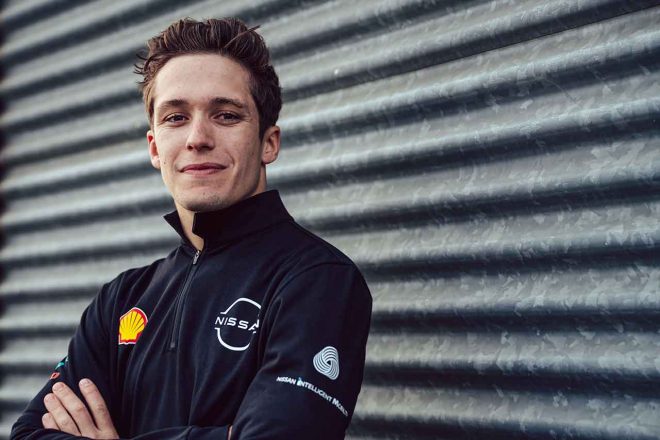 ニッサン・フォーミュラEチームからフォーミュラEシーズン9に参戦するサッシャ・フェネストラズ