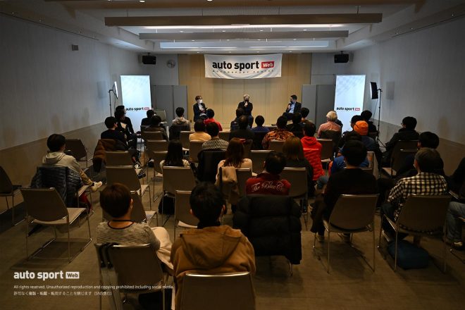 autosport web SUPER NIGHTの様子