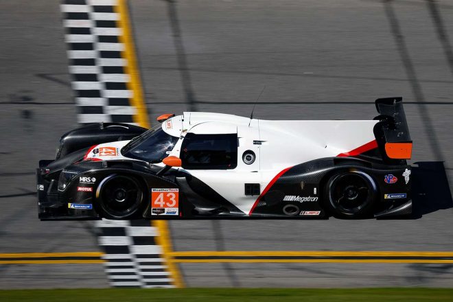 セバスチャン・アルバレス／ダニエル・フロスト／ギエルメ・デ・オリベイラ／ジェームス・フレンチ