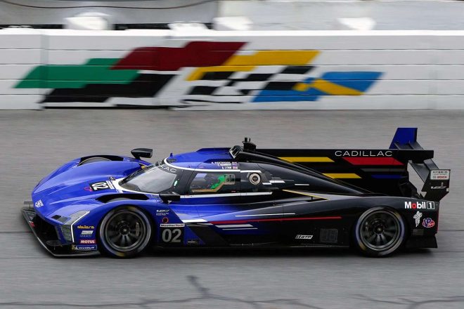 ＃02　キャデラック・レーシング／キャデラックV-LMDh リチャード・ウエストブルック／アール・バンバー／アレックス・リン