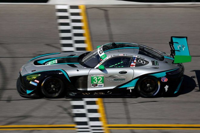 ＃32　チーム・コルソフ・モータースポーツ／メルセデスAMG GT3 マイク・スキーン／ミカエル・グレニエ／ケントン・コチ／マキシミリアン・ゲーツ