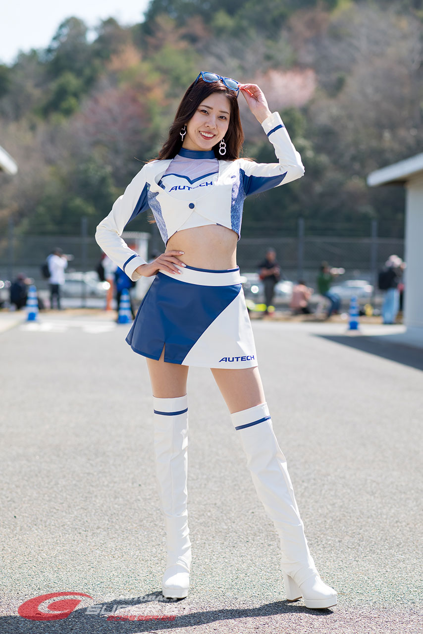 ■ヨッシー14枚セット■レースクイーン宣材、雑誌掲載ボツ写真 250913.jpg