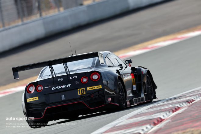 GTエントラント協会主催GT300特別スポーツ走行で富士スピードウェイを走るゲイナーの10号車