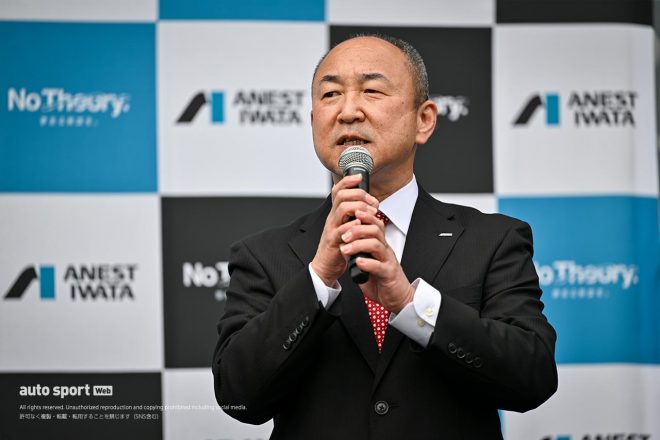 ANEST IWATA Racingの総監督も務めることになったアネスト岩田の営業本部長、武田克己取締役