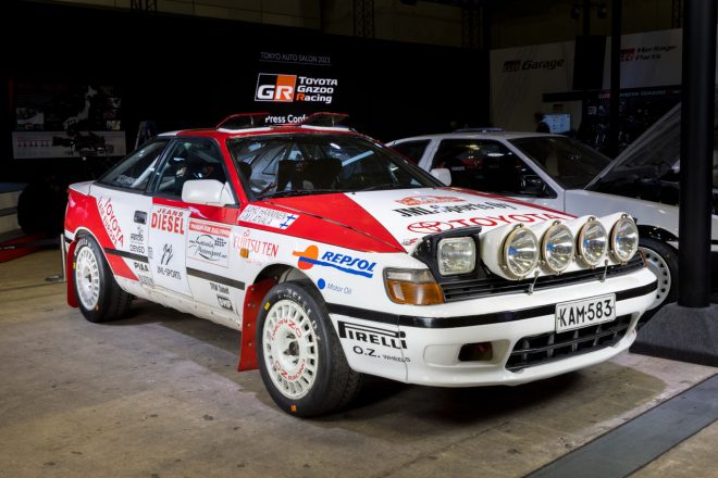 東京オートサロン2023のTOYOTA GAZOO Racingブースに展示された、ヤリ-マティ・ラトバラの私物である『トヨタ・セリカGT-FOUR（ST165）』