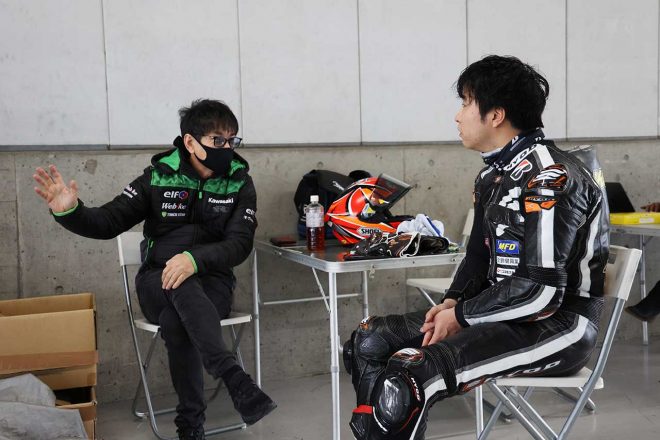 鶴田竜二代表兼監督、渡辺一樹（Team Kawasaki Webike Trickstar）