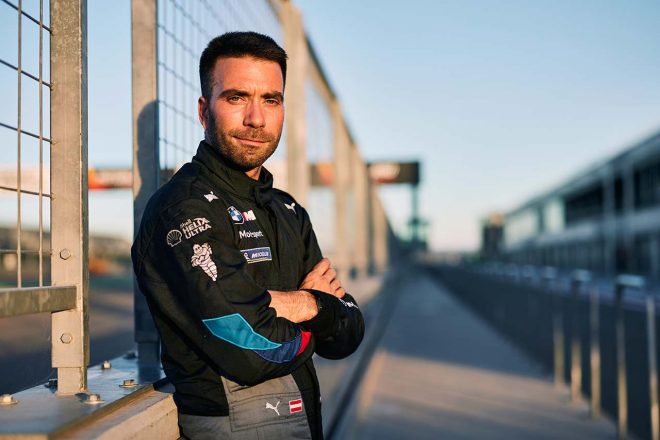 2023年はIMSAのBMW Mチーム RLLで24号車BMW Mハイブリッド V8のドライバーも務めているフィリップ・エング