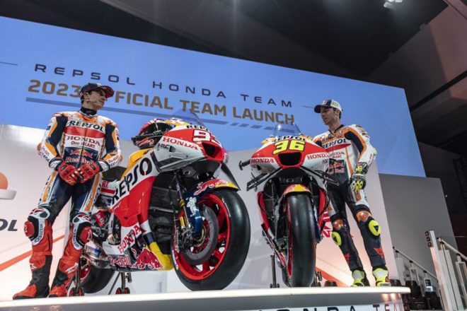 2023MotoGP：体制発表会に登場したマルク・マルケスとジョアン・ミル（レプソル・ホンダ・チーム）