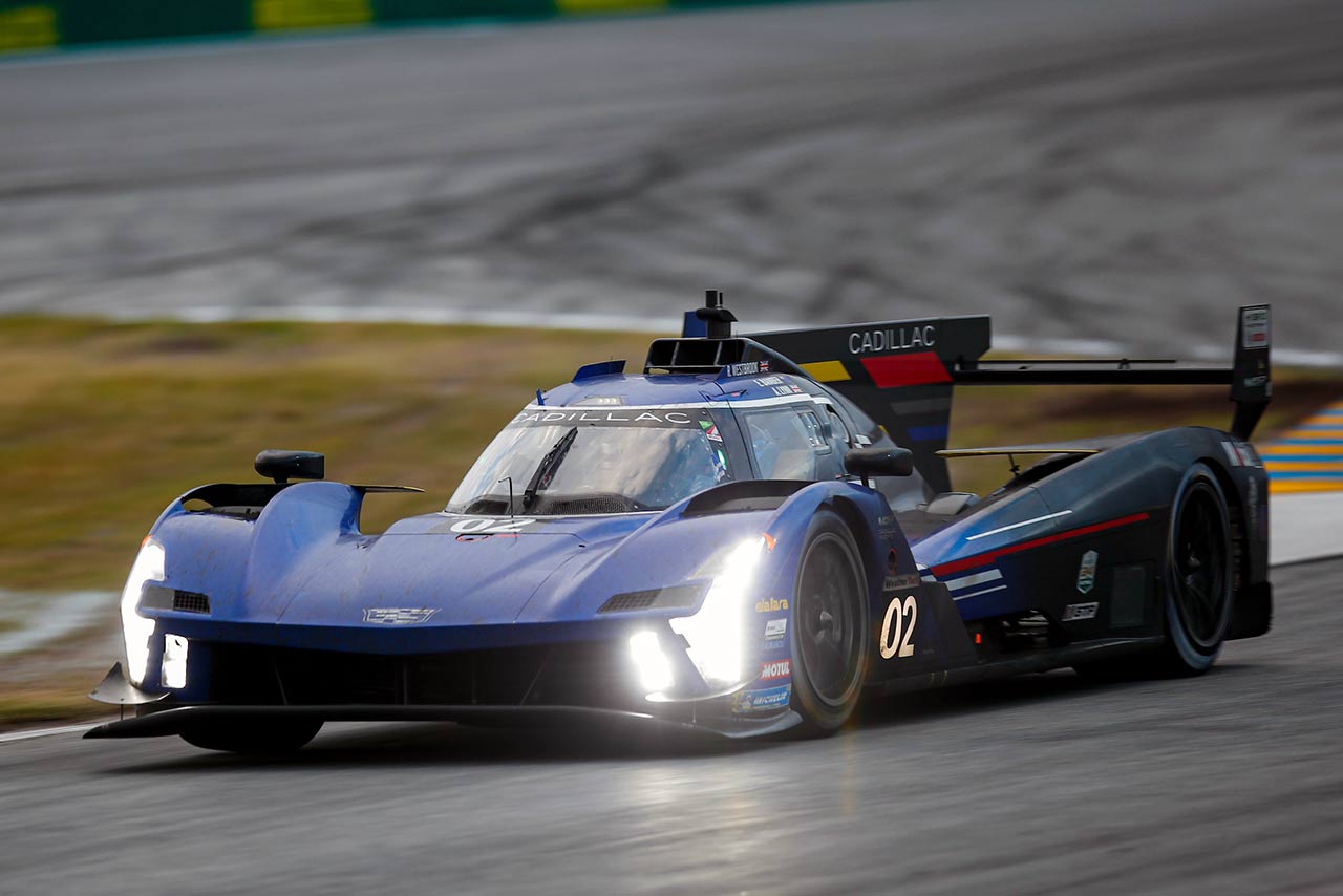 2023年IMSA開幕戦デイトナ24時間レースに参戦した02号車キャデラックV-LMDh。この車両は今後、2号車としてWECに参戦する