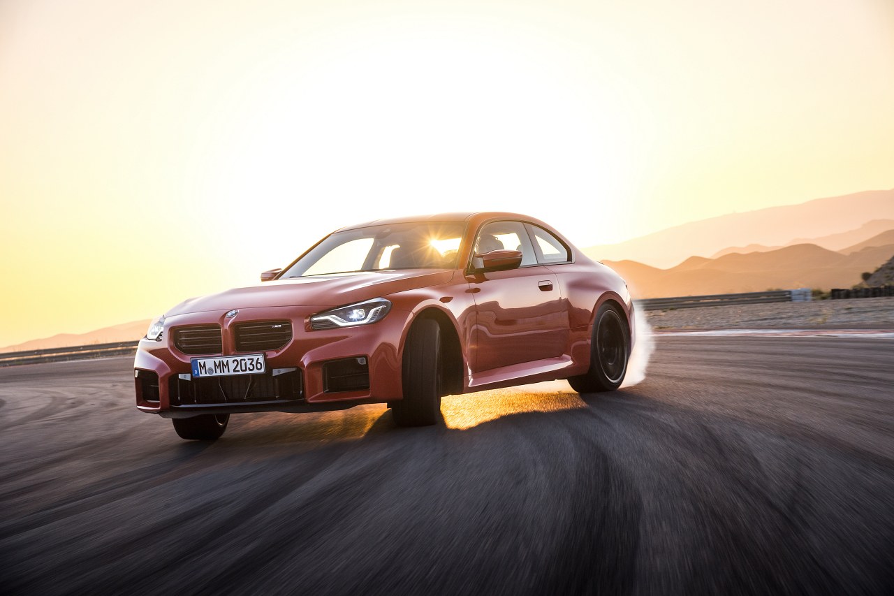 希少！後期型　自然吸気6気筒2500cc E90 BMW 325i Mスポーツ白 希少！後期型 自然吸気6気筒2500cc E90 BMW 325i Mスポーツ白
