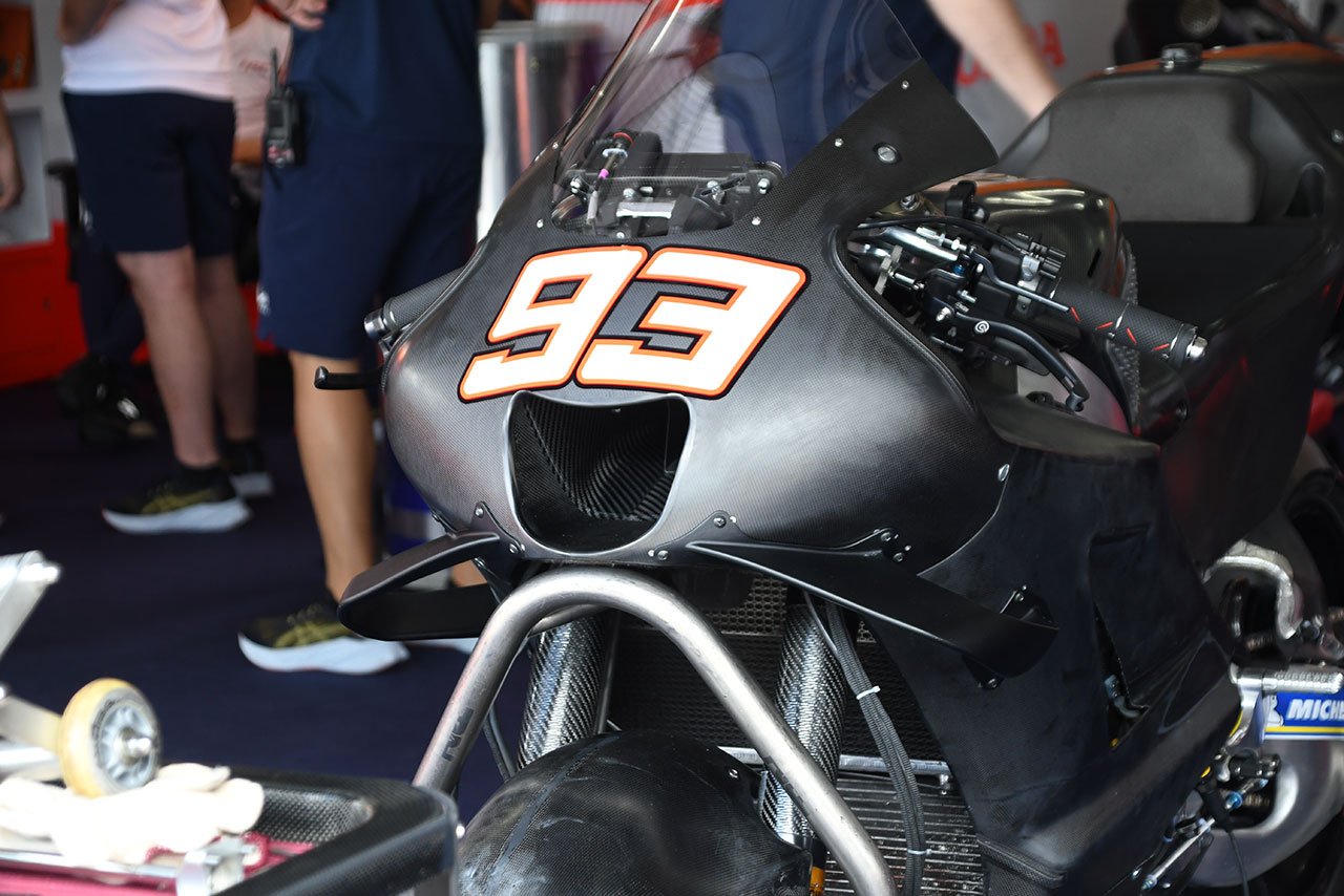 ウイングの形状は2021年後半のもの