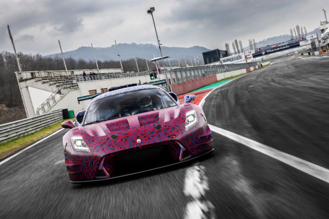 シェイクダウンテストでは、アンドレア・ベルトリーニがドライブを担当した