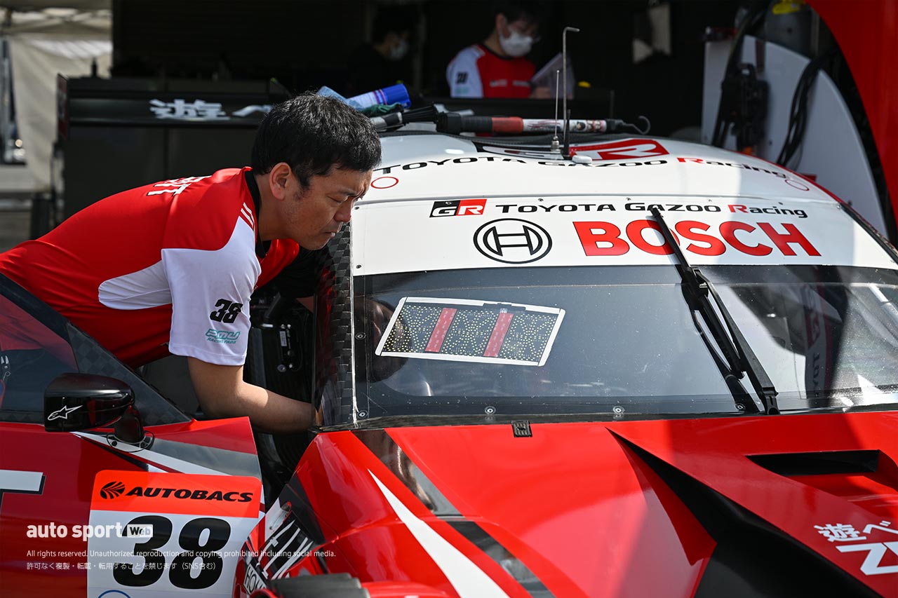 2023スーパーGT岡山公式テスト　メーカーテストでは装着されていなかったドライバー／順位表示も今回から使用。